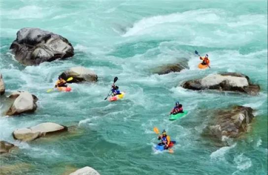 “怒江美麗公路”通車：17年前，我們差點(diǎn)失去這“天堂美景”